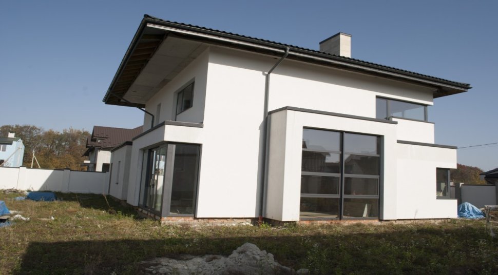 Приватний будинок поблизу Львова