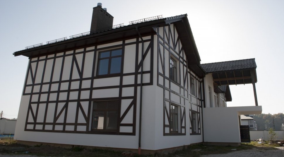 Приватний будинок поблизу Львова