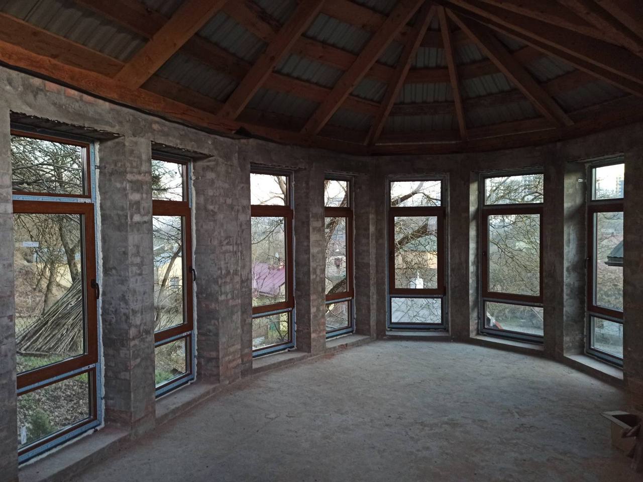 Installation of PVC windows in a private house