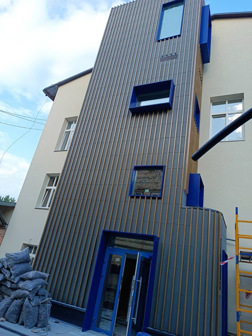 Renovation of the facade of the Education Center, Teslenko Street